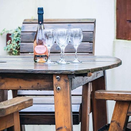 The Brambles - 2 Bedroom Cottage - Llanteg Luaran gambar