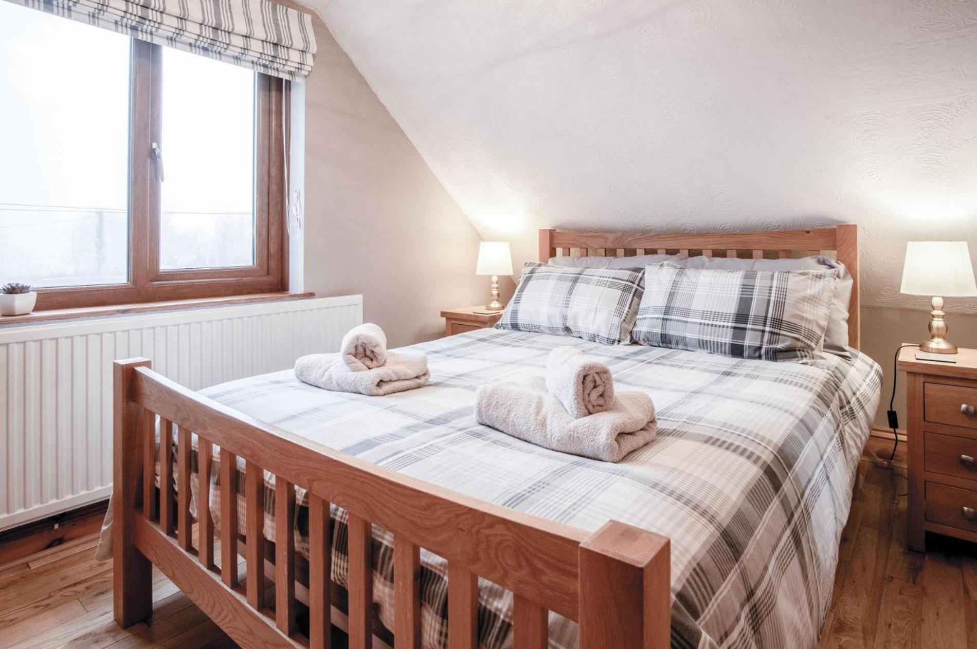 The Brambles - 2 Bedroom Cottage - Llanteg Luaran gambar
