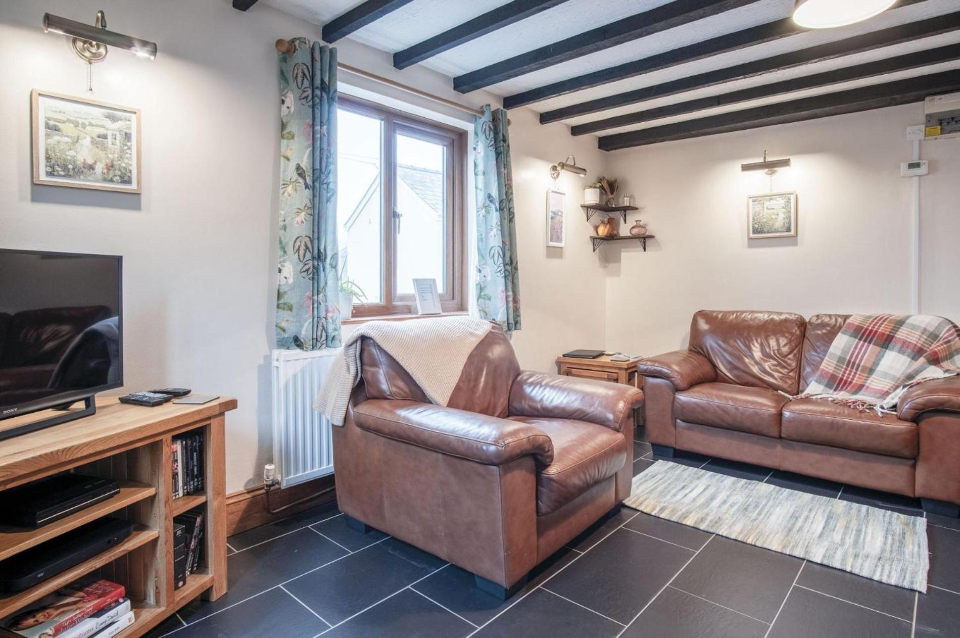 The Brambles - 2 Bedroom Cottage - Llanteg Luaran gambar